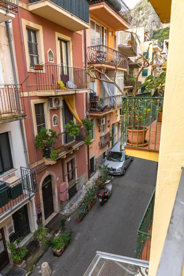 Amuni Taormina Apartment Екстериор снимка
