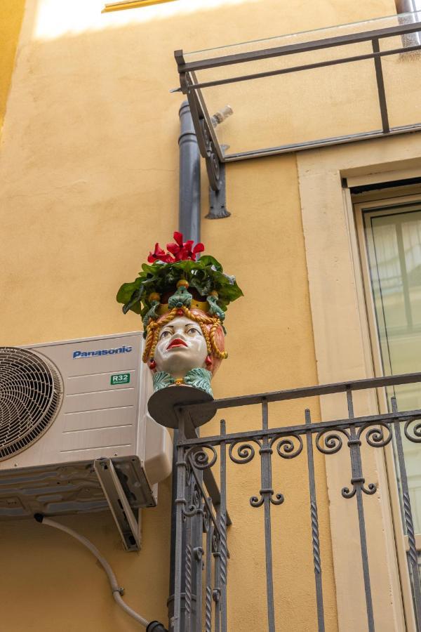 Amuni Taormina Apartment Екстериор снимка