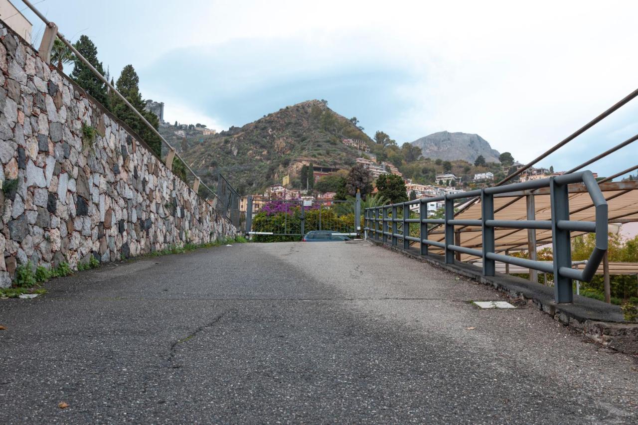 Amuni Taormina Apartment Екстериор снимка